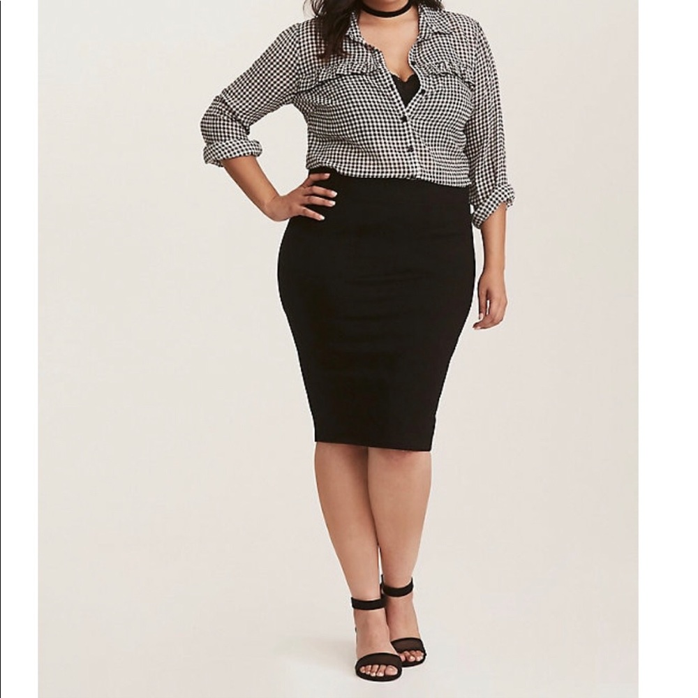 Torrid Black pencil skirt